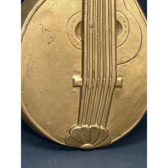 Vintage MCM Mandolin & Guitar/Lute 3D Wall Decor Gold Cast Aluminum 1968 HODA - Picture 4 of 10
